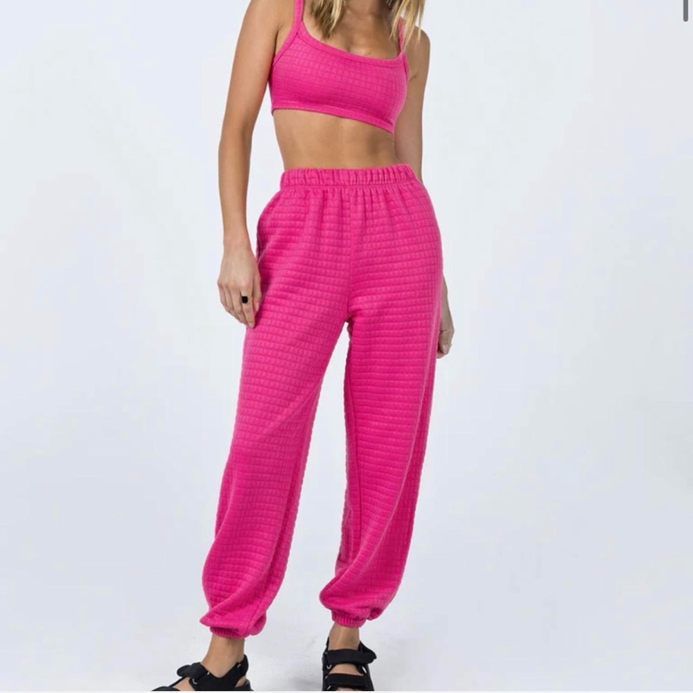Princess Polly Arabella Hot Pink Quilted Joggers Sweatpants Elastic Waist Size 4
